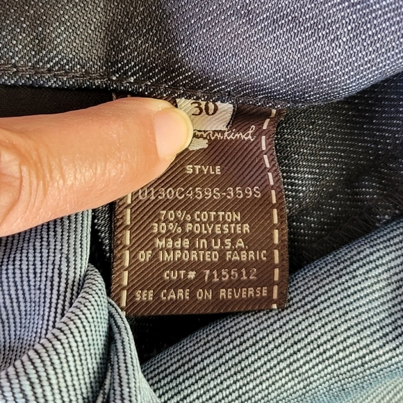 7 FOR ALL MANKIND // A pocket distressed mid-rise boot-cut stretch denim jeans - Picture 8 of 12